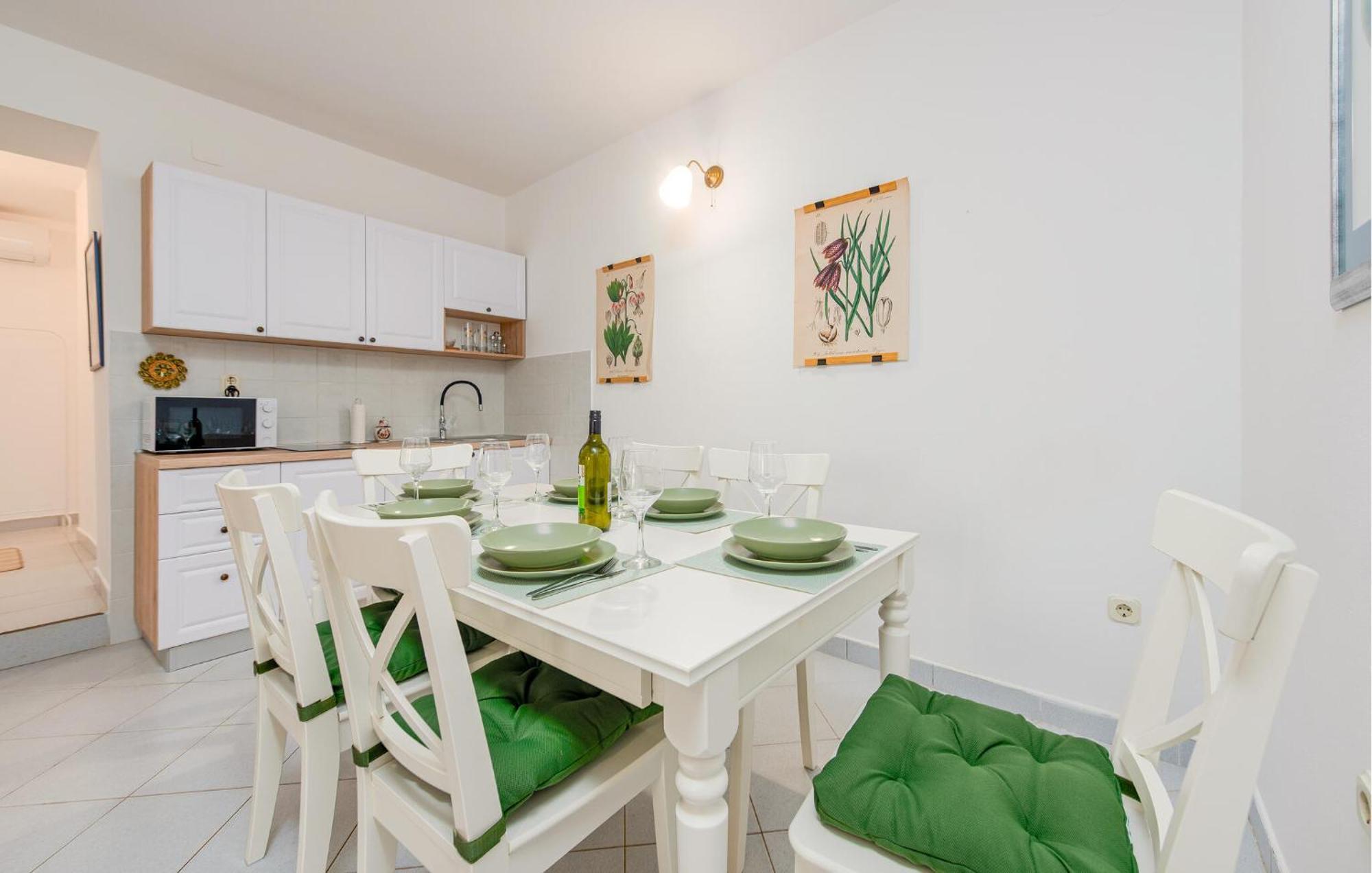 Beautiful Home In Novalja With Wifi Exterior foto