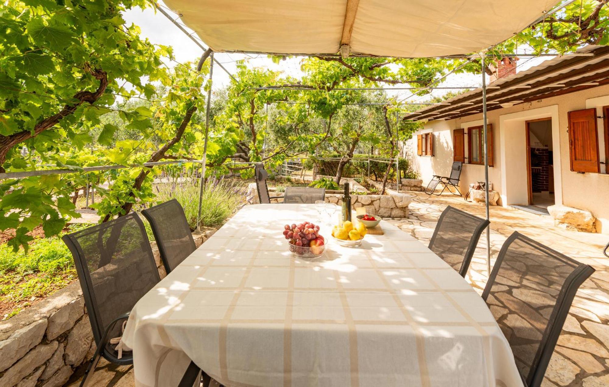 Beautiful Home In Novalja With Wifi Exterior foto