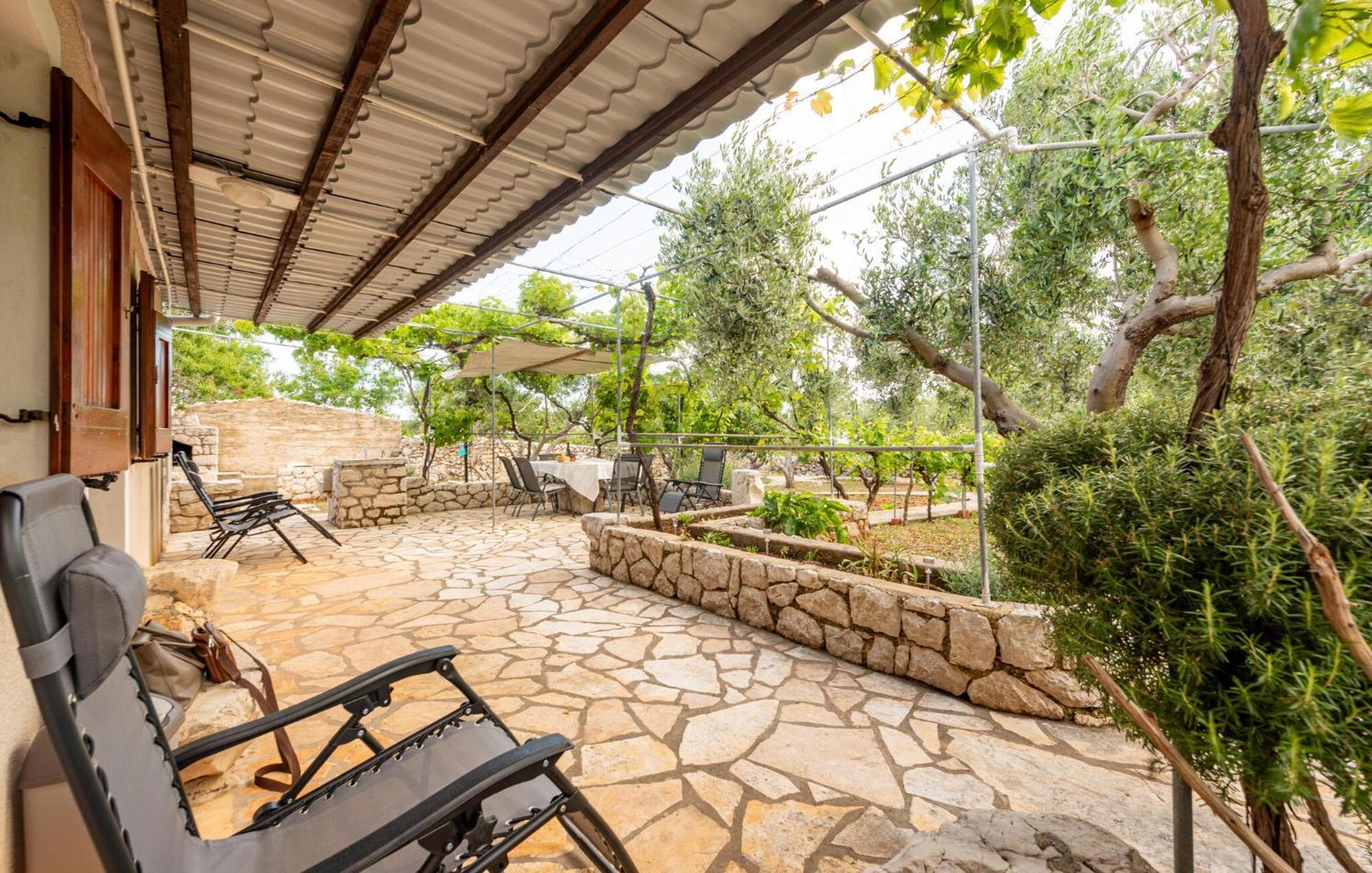 Beautiful Home In Novalja With Wifi Exterior foto