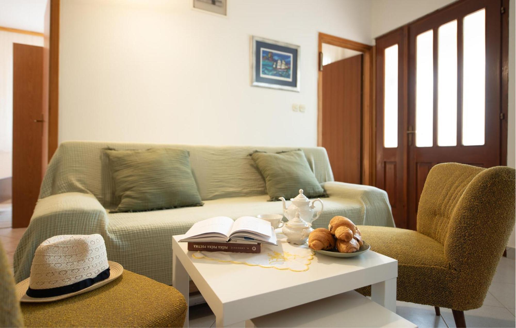 Beautiful Home In Novalja With Wifi Exterior foto